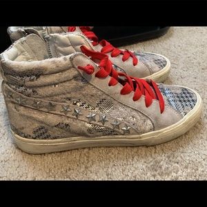 Steve Madden Sneakers